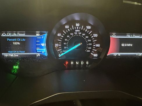 Used 2019 Ford Edge Titanium FWD image 21