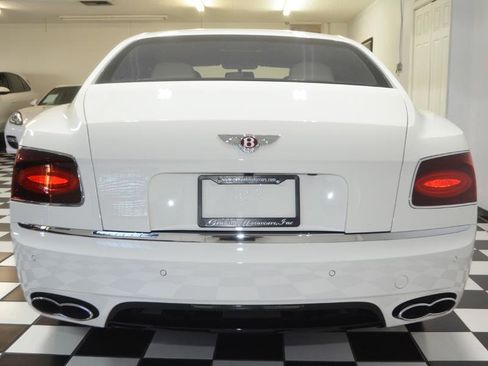 Used 2017 Bentley Flying Spur S V8 image 8