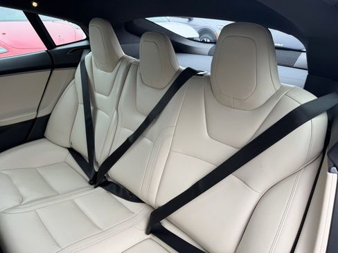 Used 2020 Tesla Model S Long Range Plus image 43