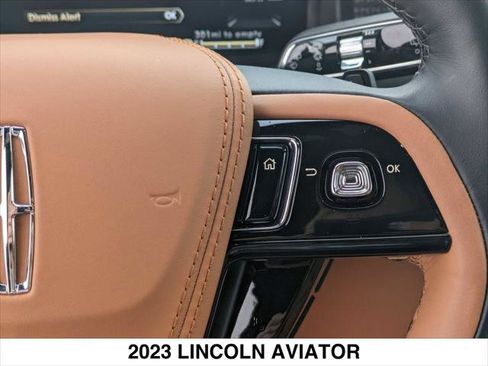 Used 2023 Lincoln Aviator Black Label w/ Dynamic Handling Package AWD/4WD image 16