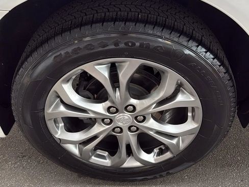 Used 2021 Buick Enclave Avenir w/ Avenir Technology Package image 11