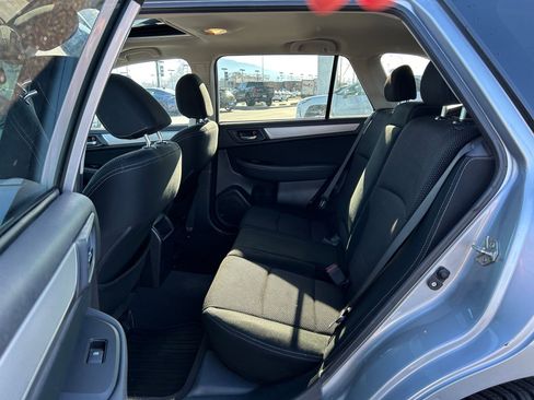 Used 2016 Subaru Outback 2.5i Premium image 24