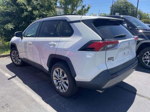 Used 2021 Toyota RAV4 Limited FWD image 8