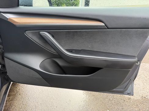 Used 2023 Tesla Model 3 Standard Range RWD image 29