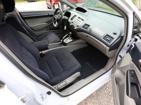 Used 2009 Honda Civic Hybrid Sedan image 10