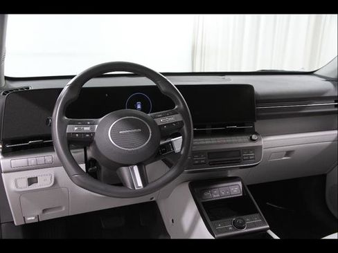 Certified 2024 Hyundai Kona SEL w/ Convenience Package AWD/4WD image 6