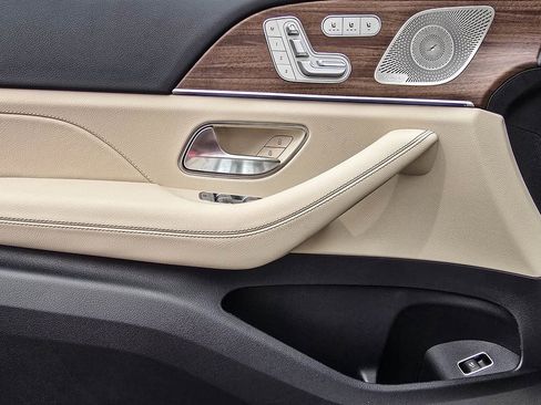 New 2026 Mercedes-Benz GLE 450 4MATIC image 11