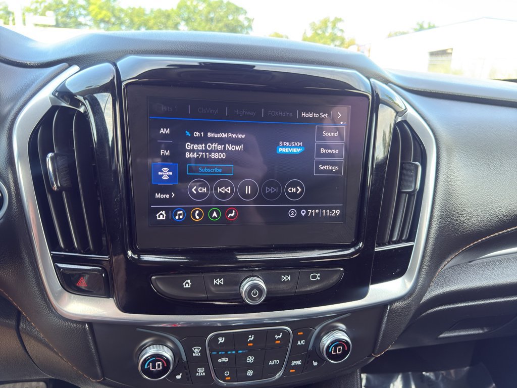 Used 2020 Chevrolet Traverse LT w/ LT Premium Package FWD image 14