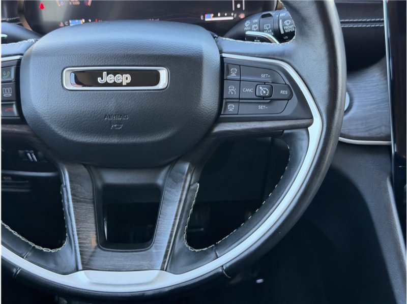 Used 2021 Jeep Grand Cherokee L Limited w/ Luxury Tech Group II AWD/4WD image 42