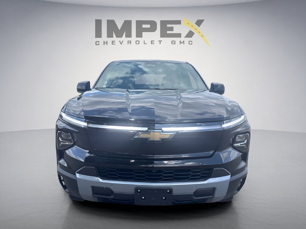 Used 2025 Chevrolet Silverado EV LT AWD/4WD image 8