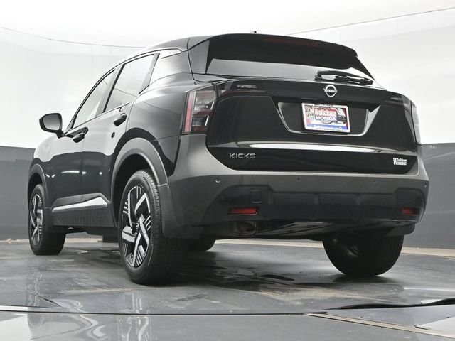 Used 2025 Nissan Kicks SV w/ Charging Package FWD image 23