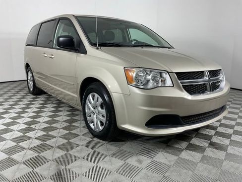 Used 2016 Dodge Grand Caravan SE w/ Quick Order Package 29E SE FWD image 12