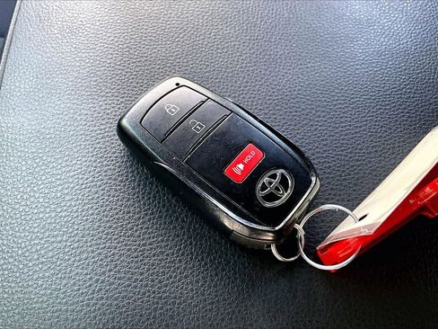 Used 2024 Toyota Tacoma SR5 image 34