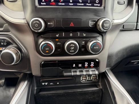 Used 2019 RAM 1500 Big Horn AWD/4WD image 25