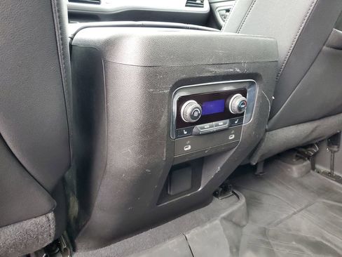 Used 2023 Chevrolet Suburban Z71 w/ Z71 Off-Road Package image 33