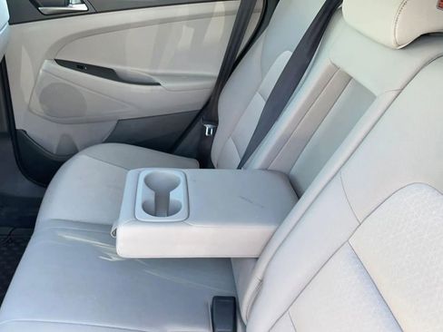 Used 2018 Hyundai Tucson SEL AWD/4WD image 28