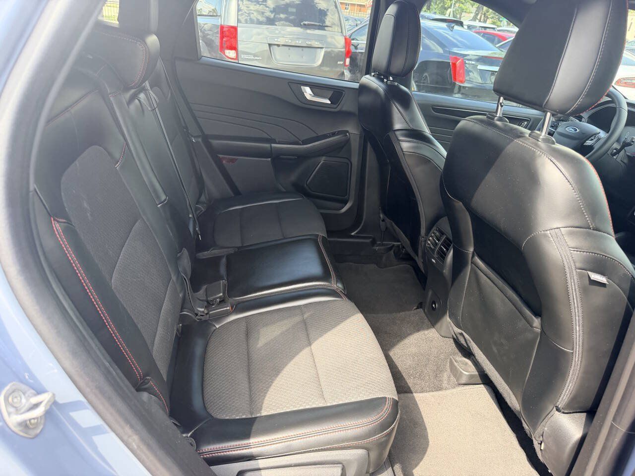 Used 2024 Ford Escape ST-Line w/ Tech Pack #1 FWD image 33