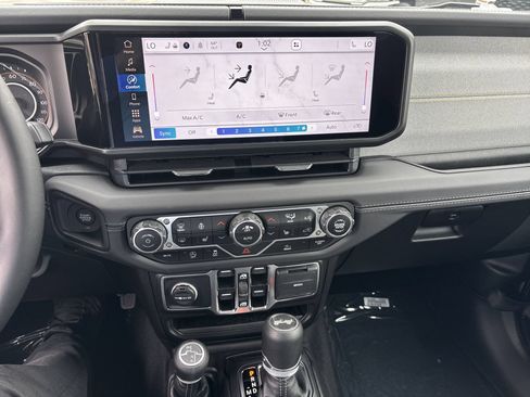 New 2025 Jeep Wrangler Unlimited Sahara AWD/4WD image 24