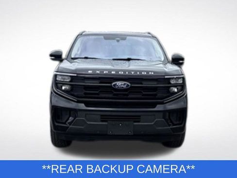 Certified 2025 Ford Expedition Active AWD/4WD image 10