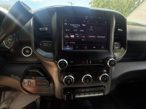 Used 2022 RAM 2500 Tradesman w/ Chrome Appearance Group AWD/4WD image 18