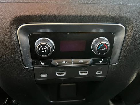 Used 2023 Chevrolet Tahoe High Country AWD/4WD image 37