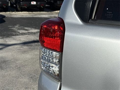 Used 2010 Toyota 4Runner SR5 image 15