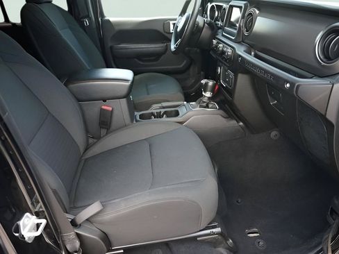 Used 2022 Jeep Wrangler Unlimited Sport AWD/4WD image 18