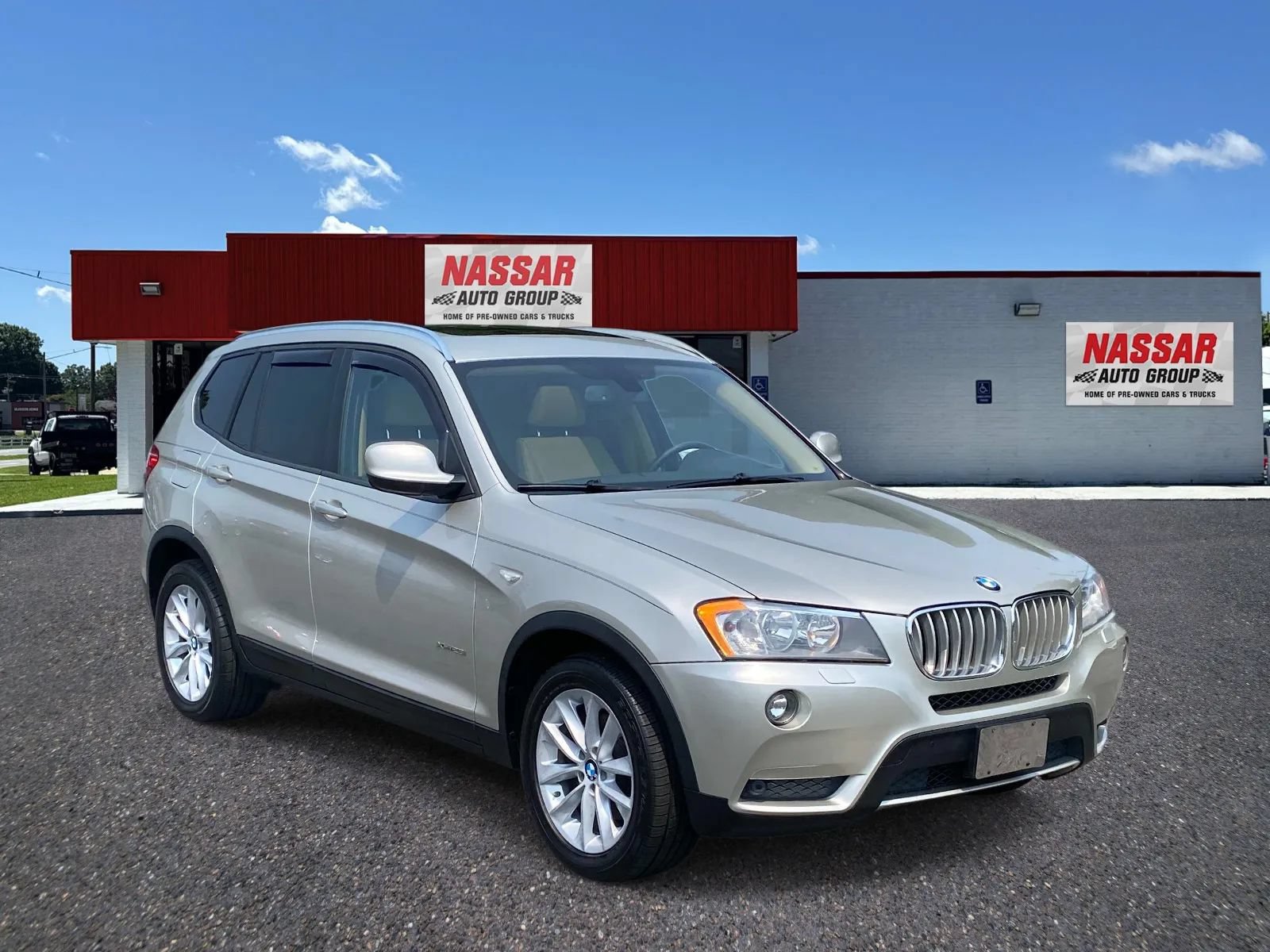 Used 2014 BMW X3 xDrive28i AWD/4WD image 3