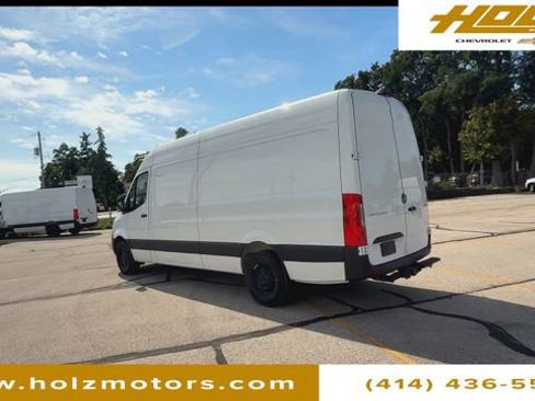 Used 2025 Mercedes-Benz Sprinter 2500 image 8