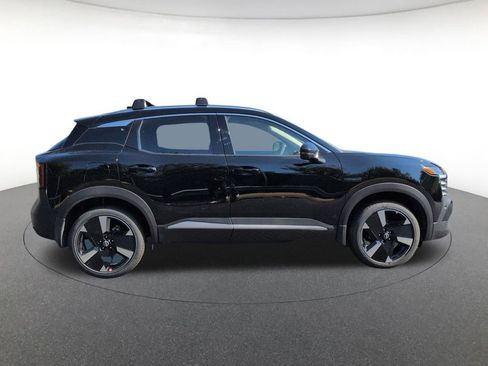 New 2026 Nissan Kicks SR w/ Cold Weather Package AWD/4WD image 4