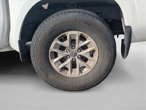 Used 2022 Nissan Frontier S image 6