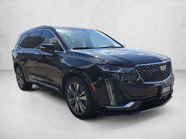 Used 2023 Cadillac XT6 Premium Luxury w/ Technology Package FWD image 3