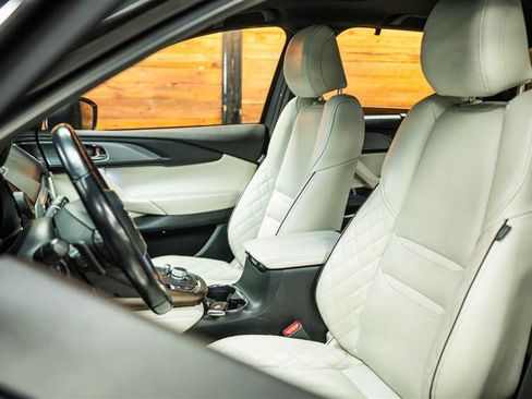 Used 2023 MAZDA CX-9 Signature image 10