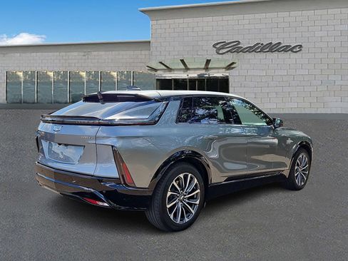 Certified 2024 Cadillac Lyriq Sport AWD/4WD image 4