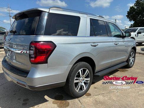 Used 2024 Ford Expedition Limited RWD image 17