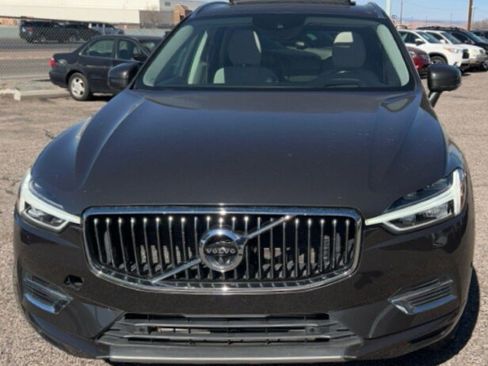 Used 2019 Volvo XC60 T8 Inscription w/ Advanced Package image 2