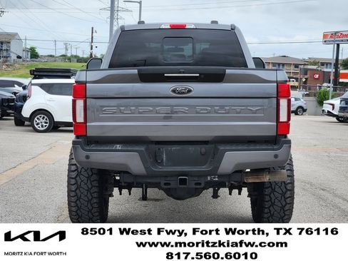 Used 2022 Ford F250 Lariat w/ Black Appearance Package AWD/4WD image 5