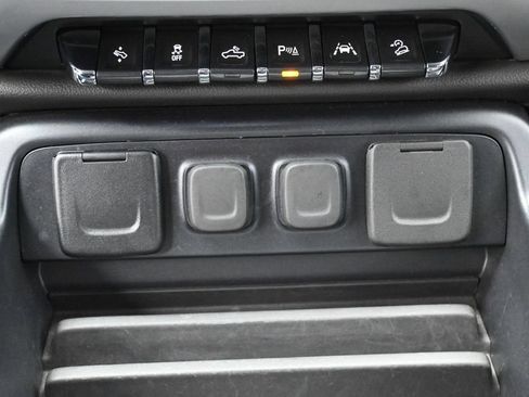 Used 2018 GMC Sierra 1500 SLT AWD/4WD image 29