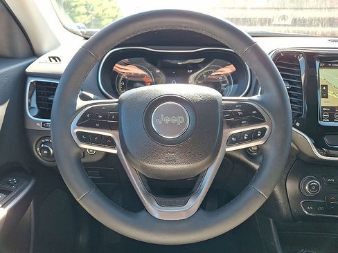 Used 2022 Jeep Cherokee Limited w/ Elite Package AWD/4WD image 17