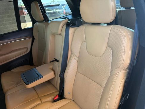Used 2017 Volvo XC90 T8 Inscription w/ Luxury Package AWD/4WD image 47