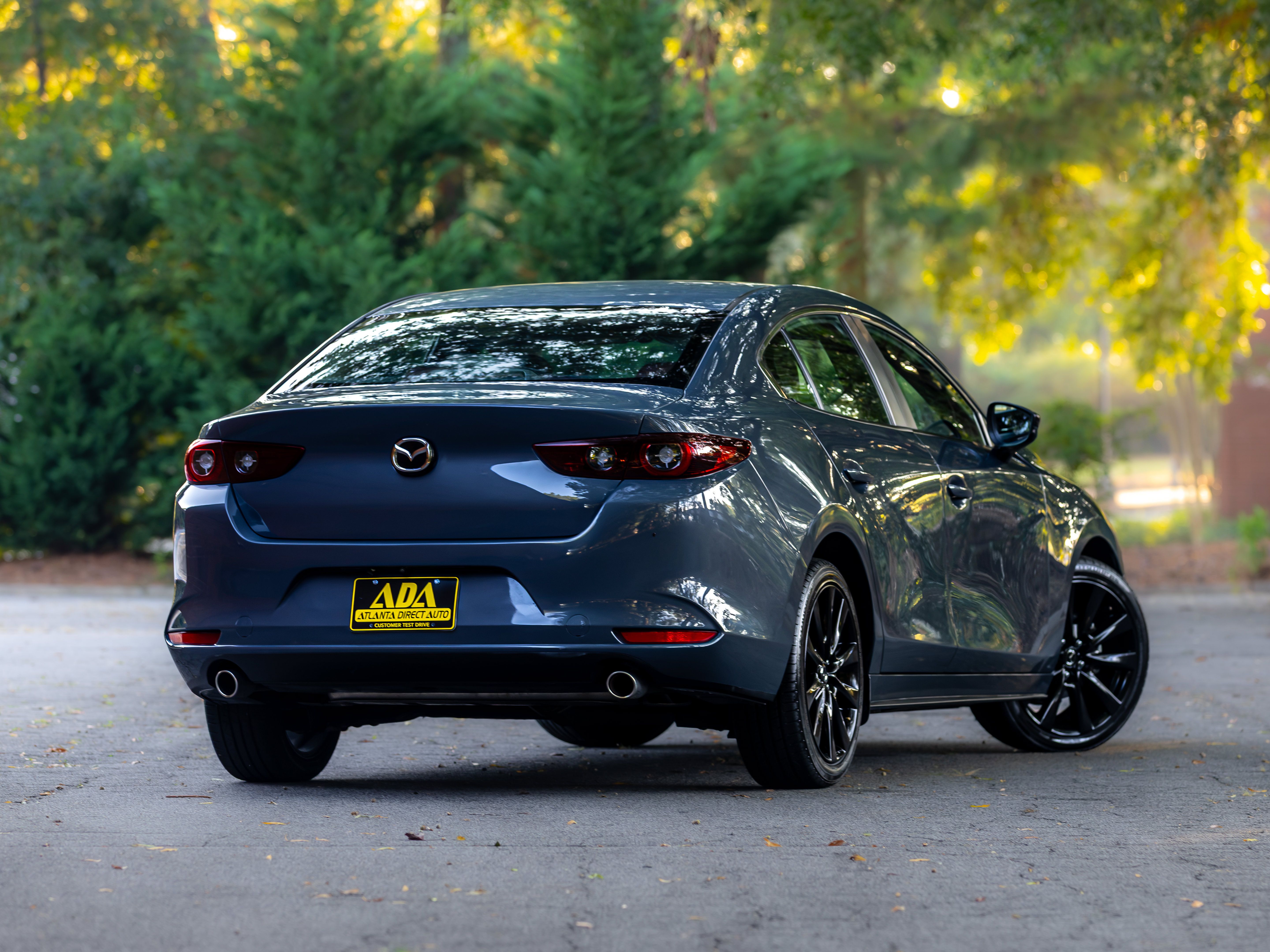 Used 2022 MAZDA MAZDA3 s FWD image 4