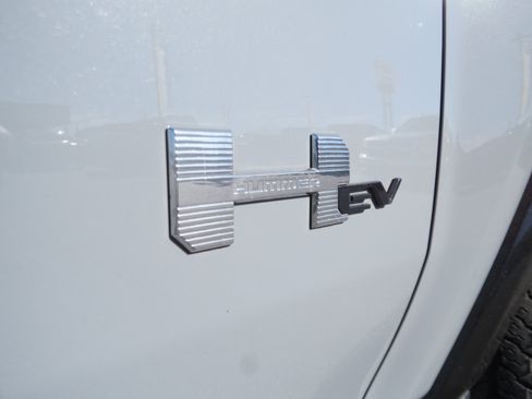 Used 2025 GMC Hummer EV 3X image 11