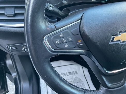 Used 2020 Chevrolet Equinox LT w/ Driver Convenience Package image 15