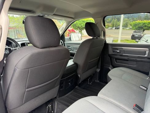 Used 2023 RAM 1500 Classic SLT w/ Trailer & Traction Group AWD/4WD image 31