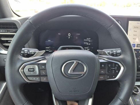 Used 2024 Lexus GX 550 w/ Accessory Package (31) AWD/4WD image 25