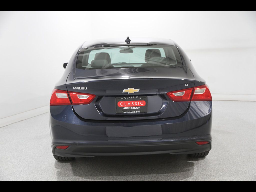 Used 2017 Chevrolet Malibu LT w/ Leather Package FWD image 19