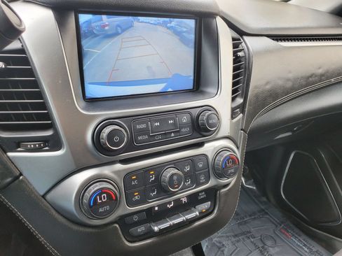 Used 2020 Chevrolet Tahoe 4WD w/ Enhanced Driver Alert Package image 33
