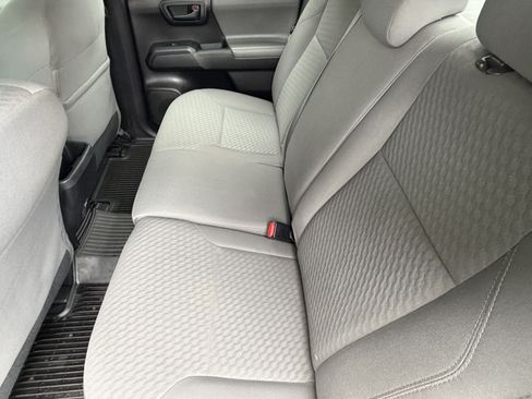 Used 2020 Toyota Tacoma SR w/ SR Convenience Package RWD image 32
