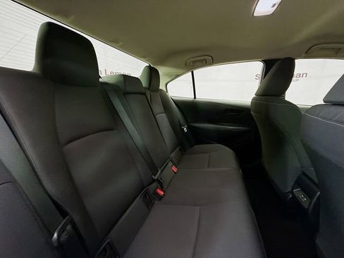 Used 2023 Toyota Corolla LE image 26