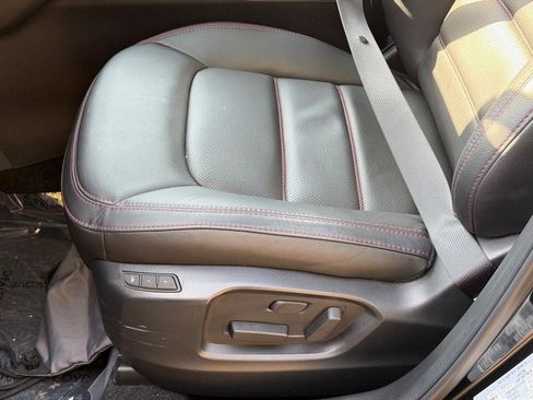 Used 2025 MAZDA CX-5 Carbon Edition image 25